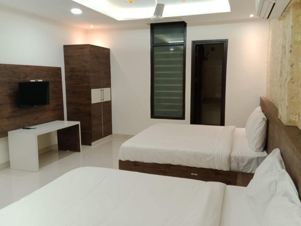 Hotel Golden Leaf Mohali Eksteriør bilde